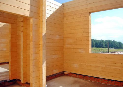 Брус для строительства дома. Плюсы и минусы при разных вариантах покупки