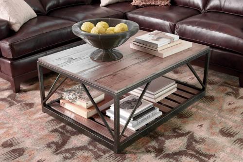 Сварить металлический каркас стола. Особенности материала 