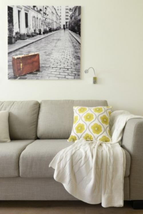 Светлая квартира с яркими акцентами. Что Вам понравилось ,а что — нет? 09