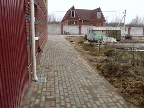 Дизайн отмостки вокруг дома. Отмостка дома своими руками —, как сделать защита фундамента? Пошаговая инструкция (71 фото)