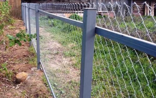 Установка железного забора. Металлический забор своими руками: пошагово делаем забор из профлиста и штакетника 17