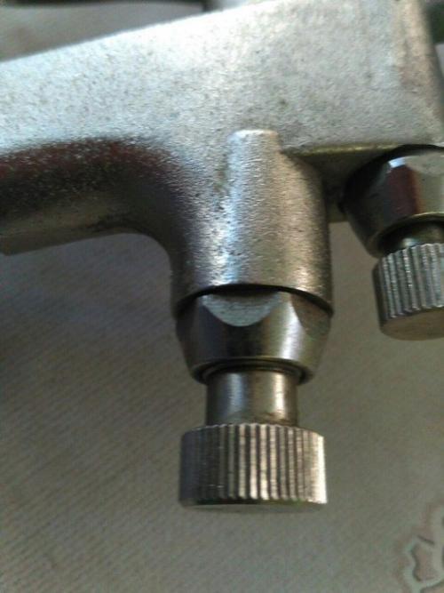 Устройство краскопульта с верхним бачком. Устройство краскопульта пневматического