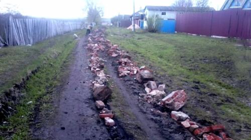 Как сделать подъезд к дому. Строительство подъездной дороги с использованием геотекстиля