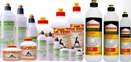 Откуда начинать клеить потолочную плитку от середины потолка или от стенки. На что клеить