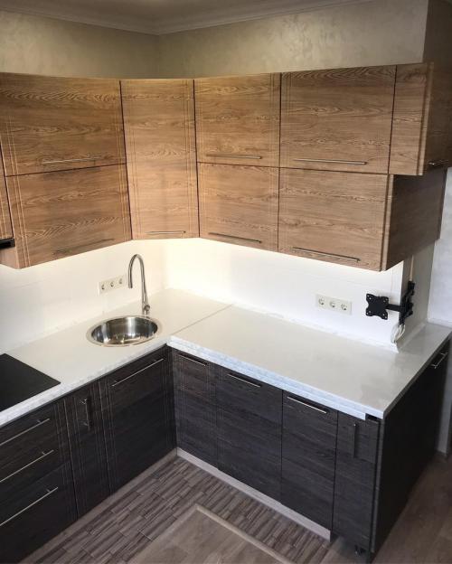 Выдвижная столешница на кухне. Оцените идею.