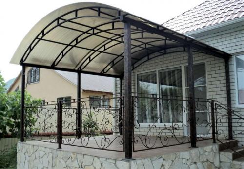 Навесы для частного дома из поликарбоната своими руками. Навесы из поликарбоната — самостоятельное изготовление и особенности проектирования (100 фото)