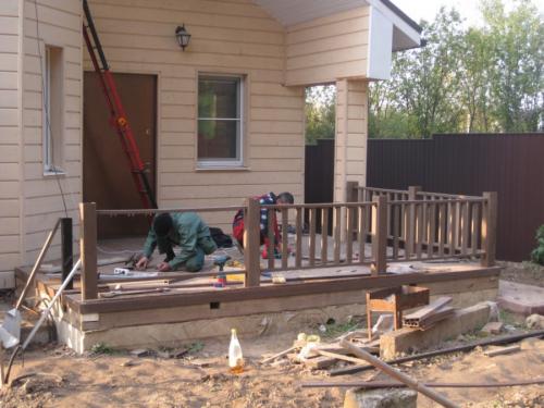 Пристройка веранды к дому своими руками быстро и дешево. Веранда своими руками – пошаговая инструкция и советы экспертов, как изготовить пристройку к дому (105 фото)