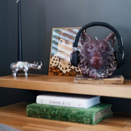 Стильный дизайн квартиры студии с мужским характером 06