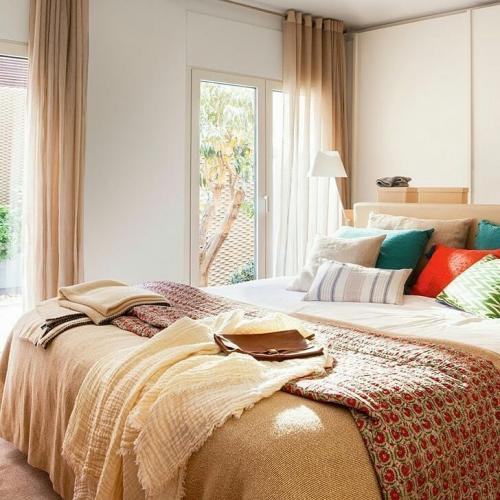 Светлая квартира с патио. Барселона. 06