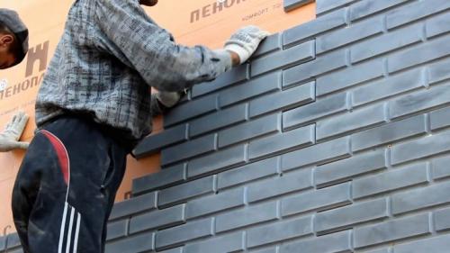 Внешняя отделка коттеджей. Отделка фасадов коттеджей кирпичом 04