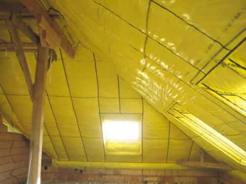 Пароизоляция крыши изнутри. В каких случаях нужно пользоваться пароизоляцией