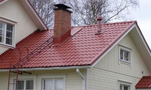 Крыша из металлочерепицы плюсы и минусы. Что такое металлочерепица?