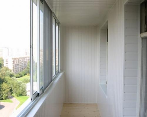 Когда лучше остеклить балкон. Казалось бы банальное остекление балконов, а столько вопросов - столько вопросов :-)