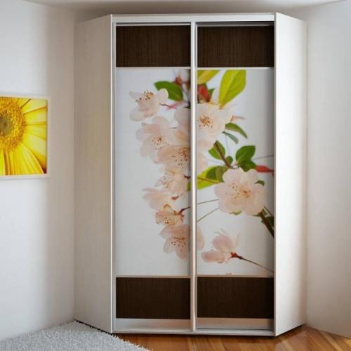 Спальня с угловым шкафом. Виды встроенных угловых шкафов