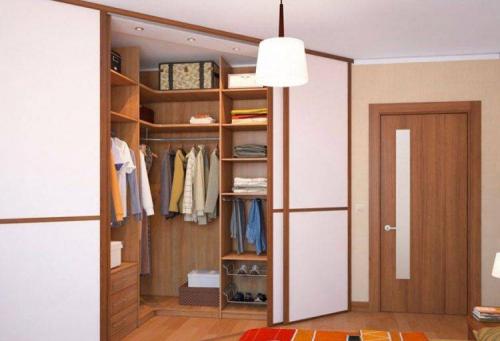 Спальня с угловым шкафом. Виды встроенных угловых шкафов