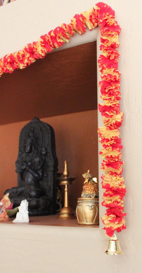 Декор комнаты своими руками из бумаги. Особенности размещения украшений