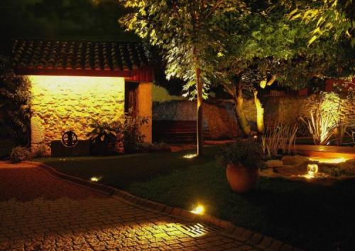 Украшения для улицы своими руками. 90 идей украшений для сада своими руками (фото)