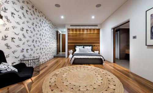 Как украсить стену в комнате своими руками. Как украшают стену в комнате 38