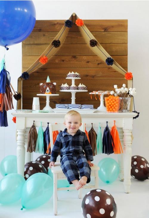 Как украсить комнату на день рождения своими руками. Украшение шариками 28