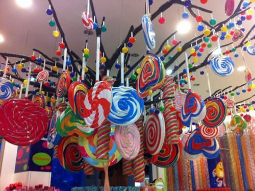 Украсить комнату на день рождения взрослого своими руками. Как украсить дом на 1 День рождения