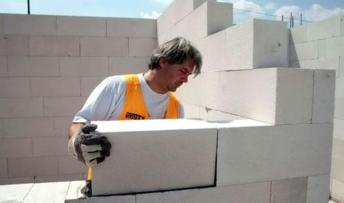 Почему нельзя строить дом из газобетона. Показатели прочности и теплопроводности газобетона