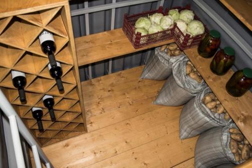 Погреб в загородном доме. Погреб своими руками — постройка, дизайн, оформление и обустройство погреба (110 фото)