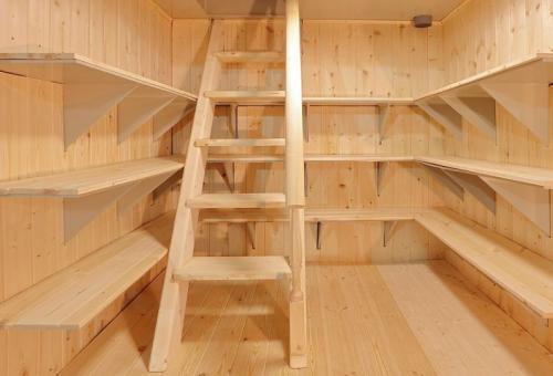 Погреб в загородном доме. Погреб своими руками — постройка, дизайн, оформление и обустройство погреба (110 фото)