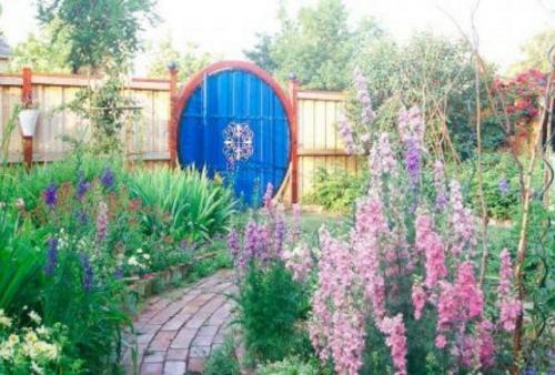 Как создать красивый и функциональный вход на участок. 17 неординарных идей по оформлению входа на ваш участок