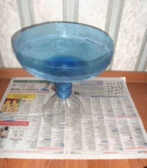 Вазы из 5 литровых пластиковых бутылок. Ваза из пластиковой бутылки и шпагата