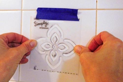 Как обновить старую плитку на полу в ванной. Обновление дизайна плитки в ванной комнате