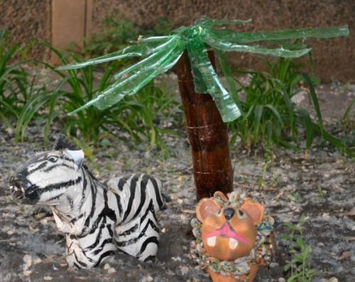 Пальмовые листья из пластиковых бутылок. Пальма из бутылок — подробное описание, как сделать из различных материалов своими руками