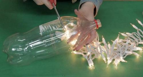 17 поделок из пластиковых бутылок для ДЕТЕЙ. Поделки из пластиковых бутылок своими руками: 84 фото лучших идей использования 1,5 и 5 литровых бутылок для детей, дачи, дома, сада