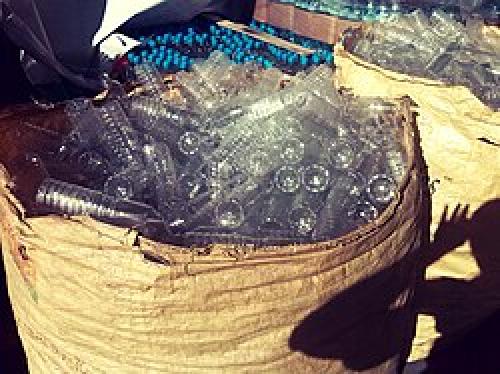 Магия переработки: как обычные пластиковые бутылки превращаются в полезные вещи 04 Магия переработки: как обычные пластиковые бутылки превращаются в полезные вещи 04