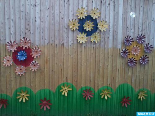 Какие дополнительные материалы можно использовать для создания поделок из бутылки 1 литр. Мастер-класс «Три полезные вещицы из одной пластиковой бутылки»