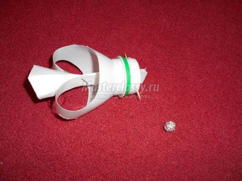 Экологичные поделки: что можно сделать из горлышка пластиковой бутылки 23