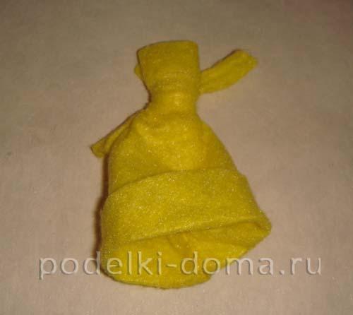 Креативные поделки из пластиковых бутылок на Новый год 2025: экологичные идеи для праздничного интерьера 02 Креативные поделки из пластиковых бутылок на Новый год 2025: экологичные идеи для праздничного интерьера 02