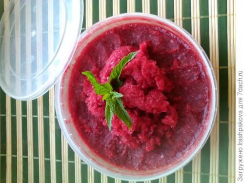 Как использовать пластиковые бутылки для хранения семян. Второй секретик на пять копеек: использование пластиковой упаковки на даче