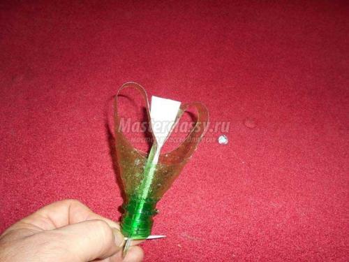 Пошаговая инструкция: как создать оригинальные игрушки из пластиковых бутылок 12 Пошаговая инструкция: как создать оригинальные игрушки из пластиковых бутылок 12