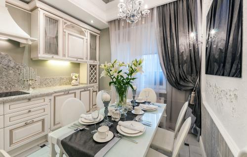 Как выбрать мебель для кухни в стиле Французского кафе. Французский стиль в дизайне помещений