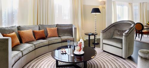 Дизайн квартиры во французском стиле: элегантность и шик для вашего дома 08 Дизайн квартиры во французском стиле: элегантность и шик для вашего дома 08