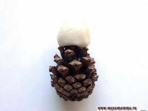 Заяц из шишек. Как сделать зайца из шишки и пластилина