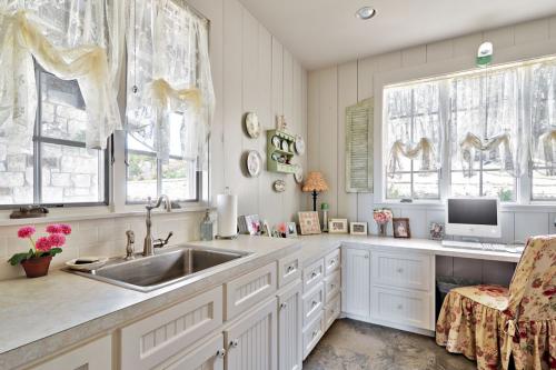 Маленькая кухня в стиле прованс: как создать уют и комфорт 01 Маленькая кухня в стиле прованс: как создать уют и комфорт 01