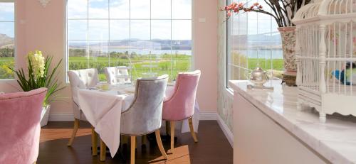 Дизайн кухонь во французском стиле: как создать элегантное пространство 04