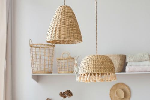 Какие элементы декора наиболее характерны для стиля прованс. Освещение