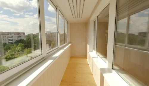 Теплое остекление балкона. Остекление балкона