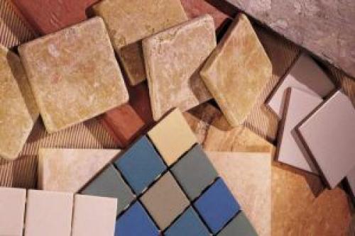 Как правильно снять трафарет с пола после укладки плитки, чтобы его можно было использовать повторно. Способы удаления плитки