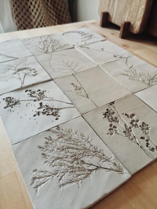 Можно ли сделать трафарет для керамической плитки своими руками. Керамическая плитка для кухонного фартука своими руками