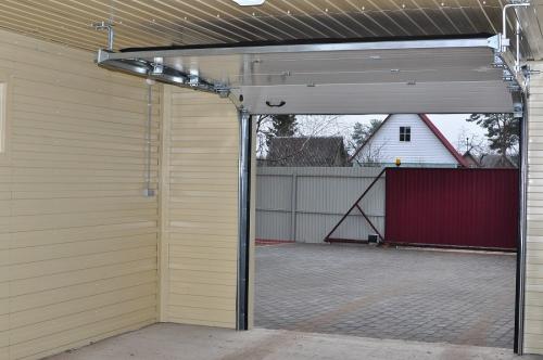 Как сделать перекрытие гаража. Чем покрыть потолок?