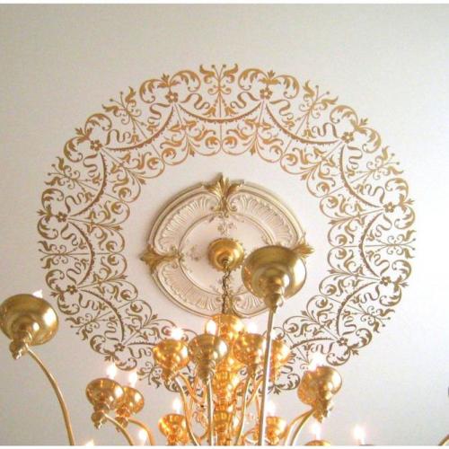 Как выбрать подходящий дизайн трафаретной плитки для моего помещения. Трафаретная окраска в интерьере: 12 классных идей