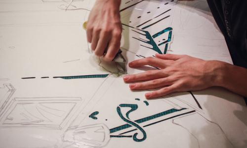 Можно ли использовать самоклеющийся трафарет несколько раз. Сове.  Как сделать вечный трафарет.